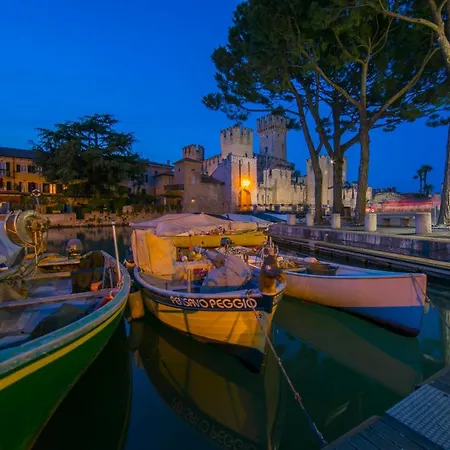 Magnolia 500m From Garda - Happy Lejlighed Sirmione