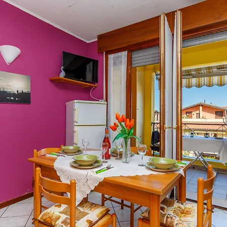 Apartment Magnolia 500m From Garda - Happy *